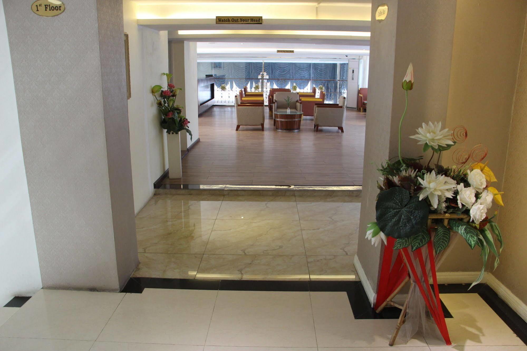 Sunny Holiday Hotel Gyogon Ngoại thất bức ảnh